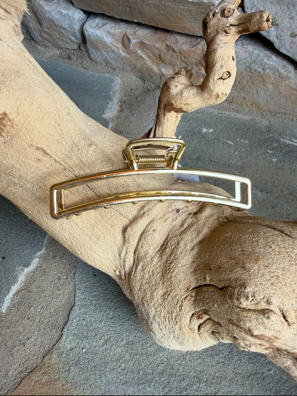 New🌟Urban Outfitters-Gold Round Metal Claw Clip